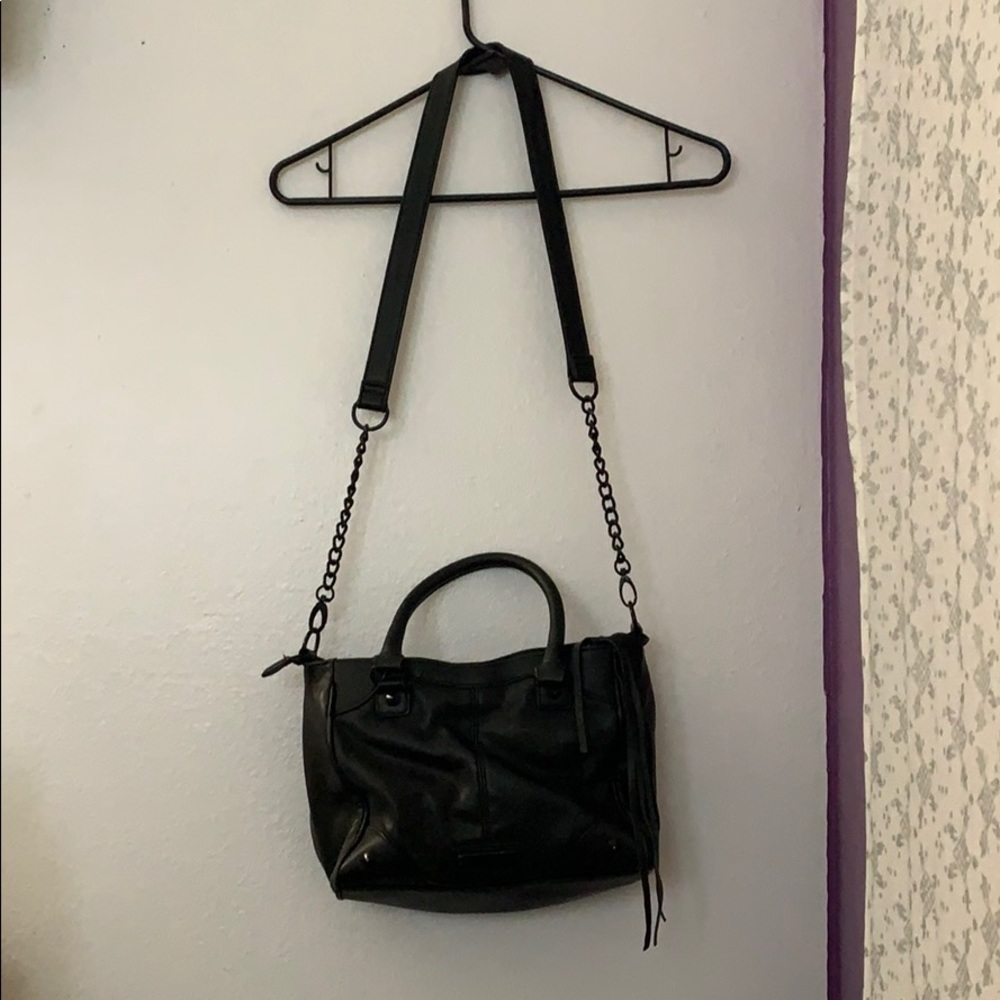 Steve Madden black purse.